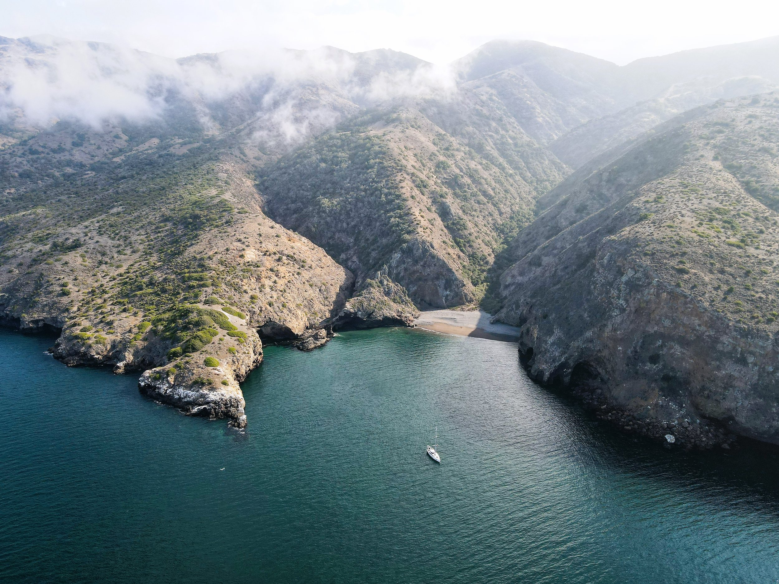 Eventide at anchor in Cueva Valdez