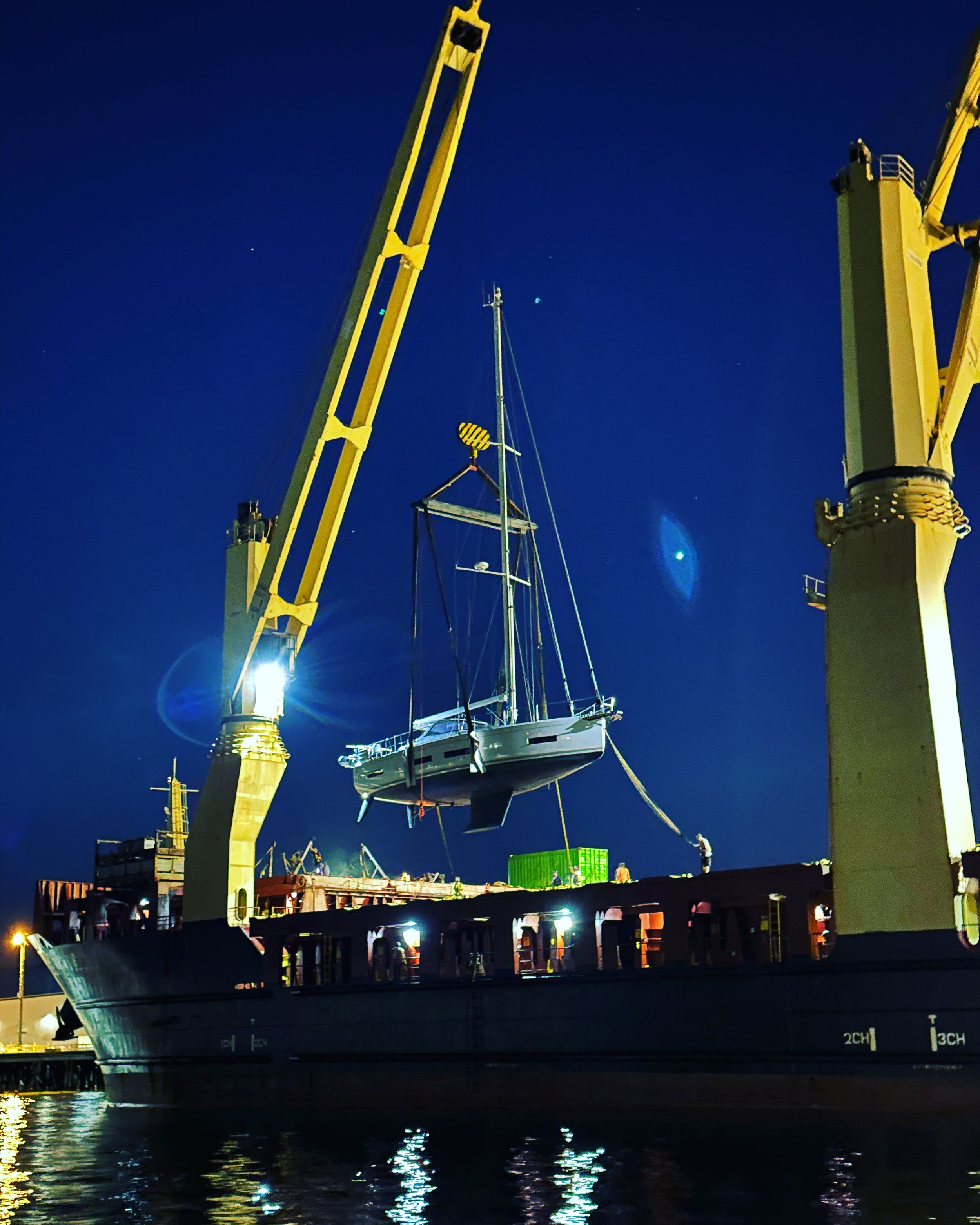 Eventide being lowered from the AAL Gibraltar